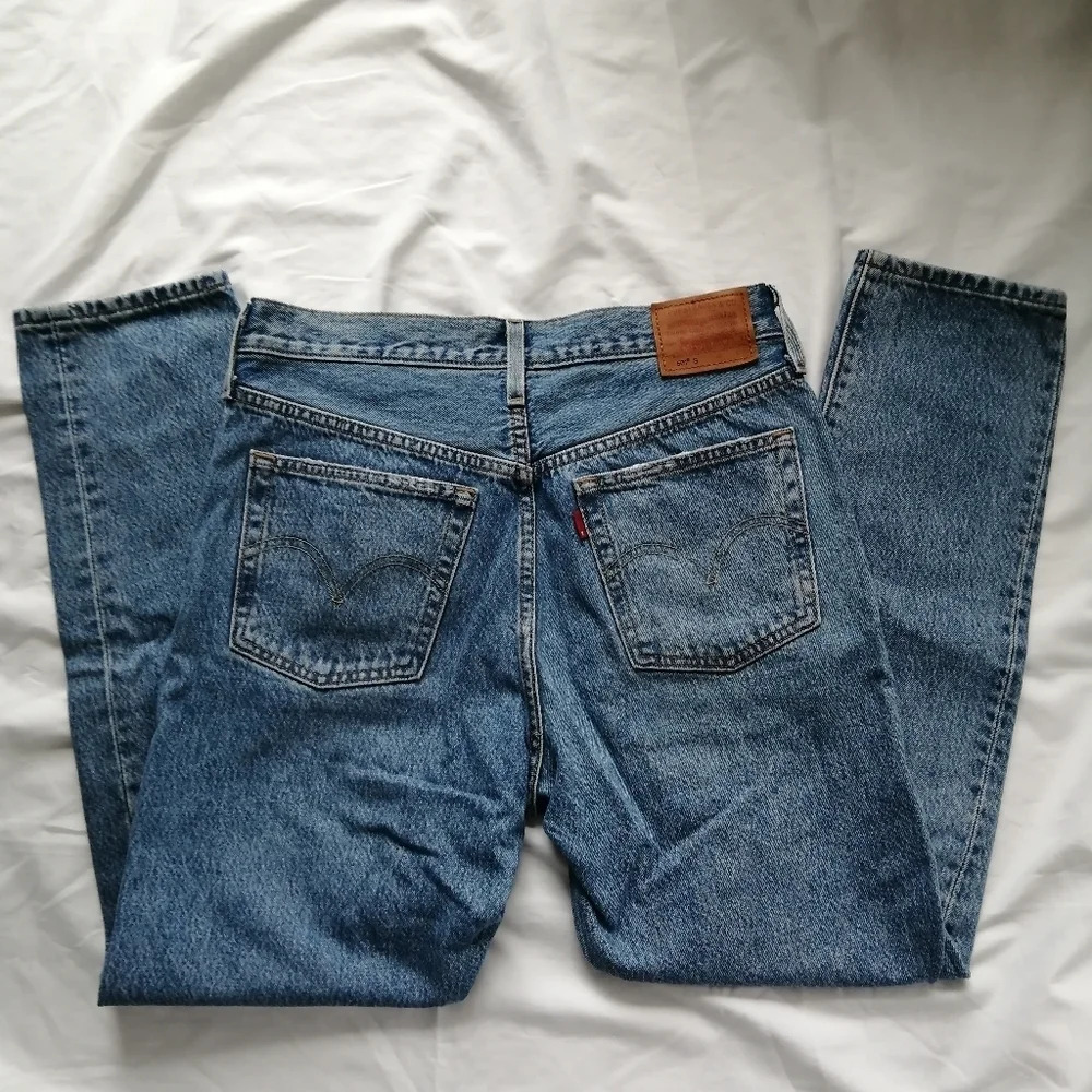 Levi's 501 Skinny Jeans Premium Denim Distressed Ankle In Nice as Pie Size 28 - Picture 6 of 16